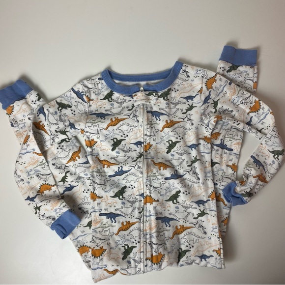 Carter's Pajamas Bundle Size 4T Zipper One Piece - Picture 3 of 6